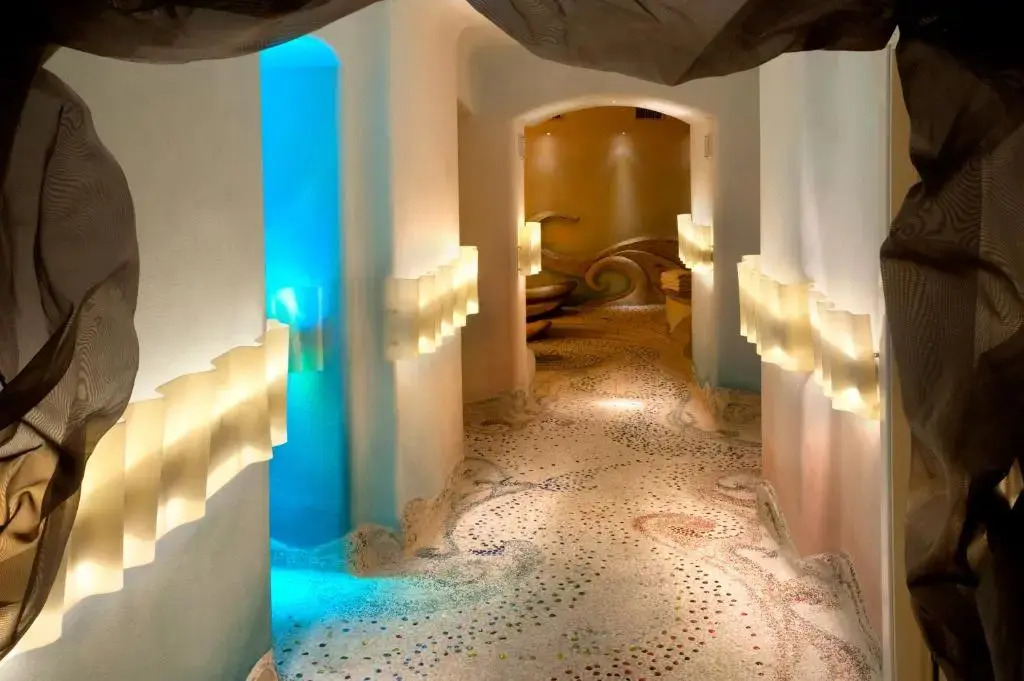 Grand Hotel Savoia Genova, Curio Collection by Hilton