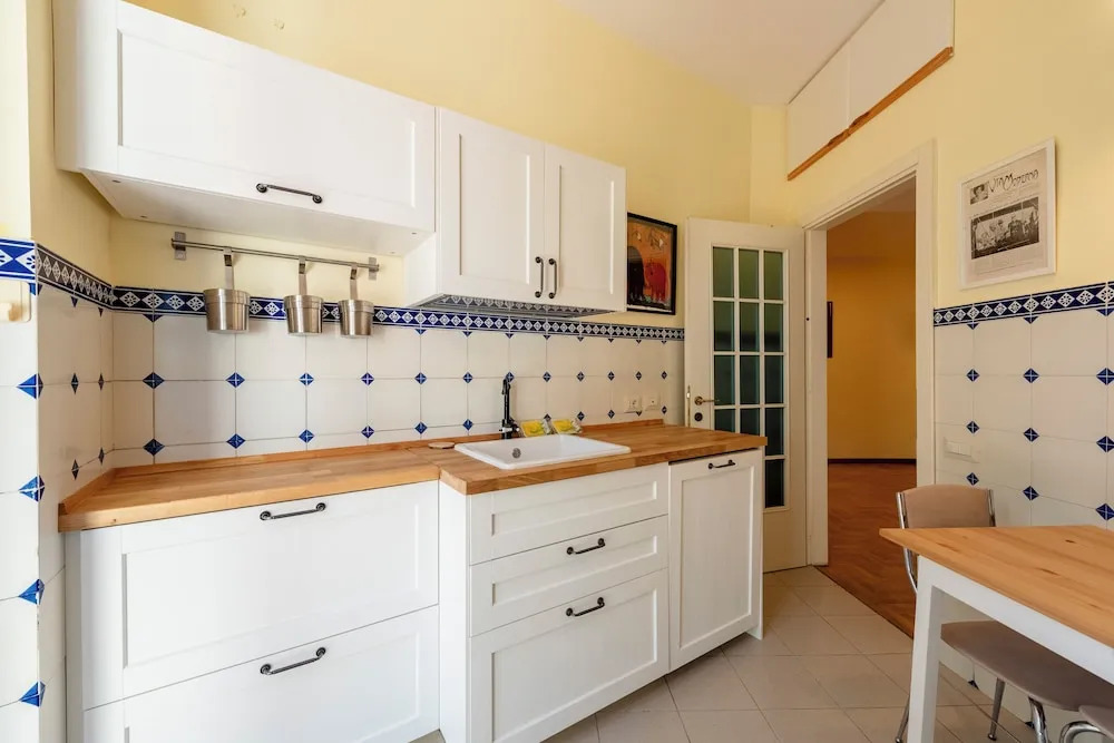 Charming apt with Garden in Castelletto