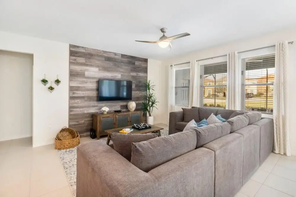 Fantastic - Brand New 7bed 5bath W Pool+spa 1030 7 Bedroom Home