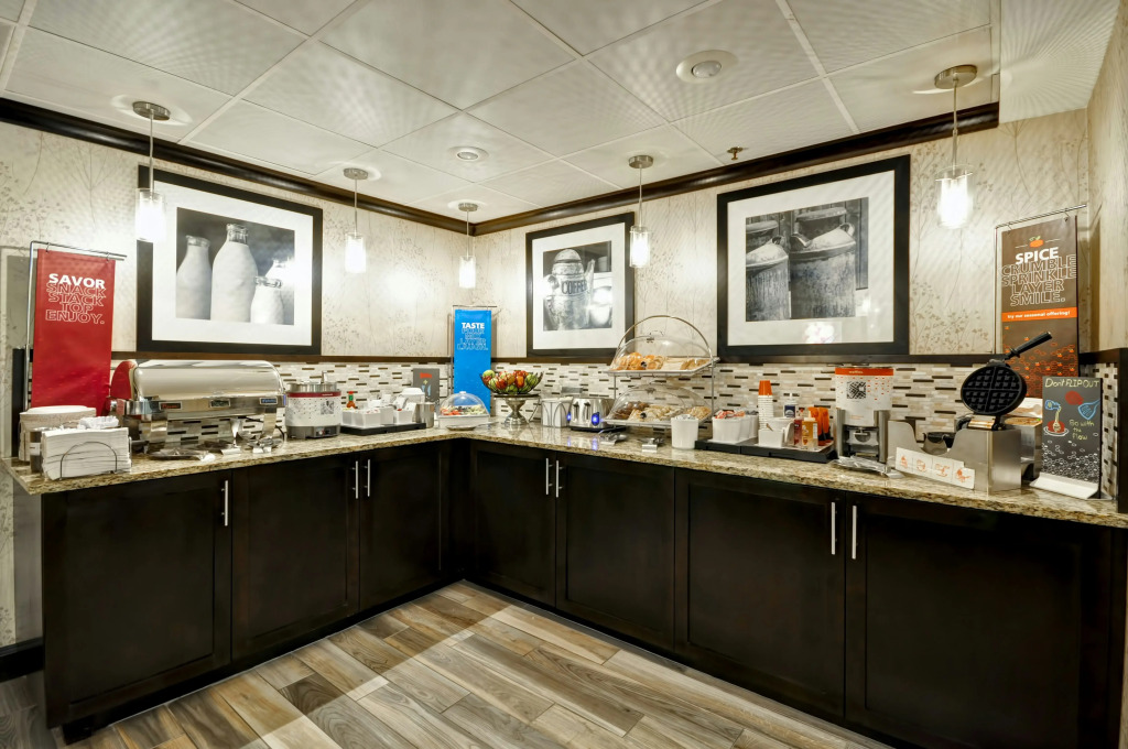 Hampton Inn Kansas City - Airport