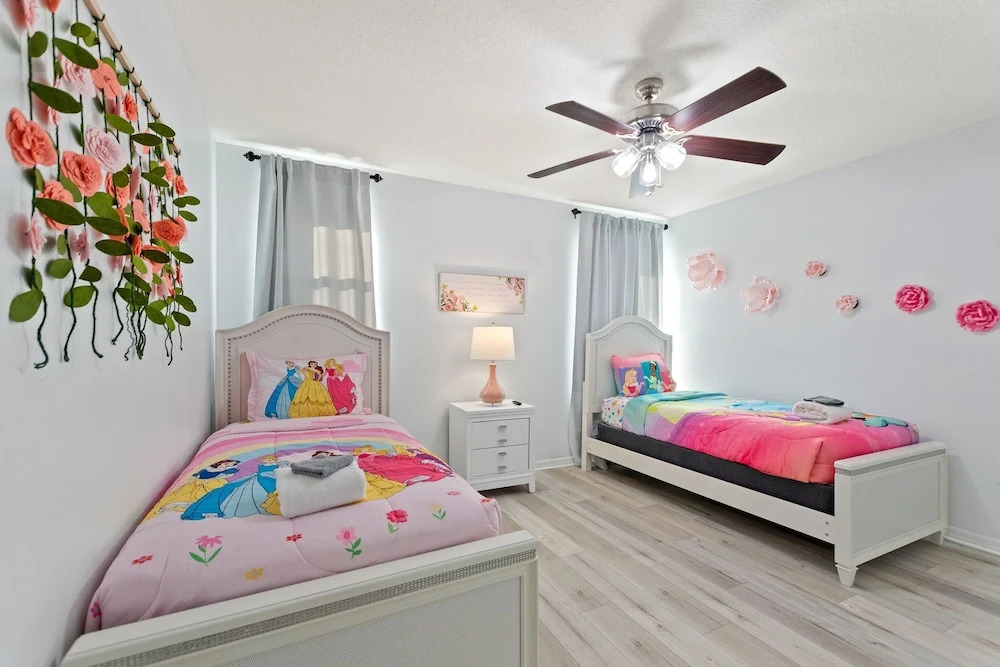 World Showcase At Windwood Bay By Shine Villas