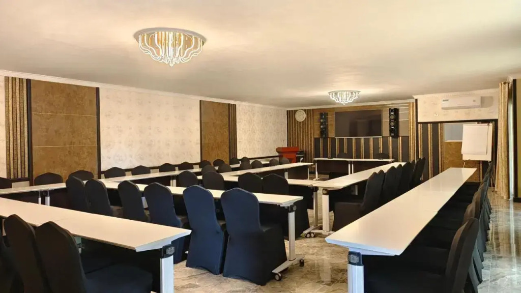 Mlambe Lodges Area 12