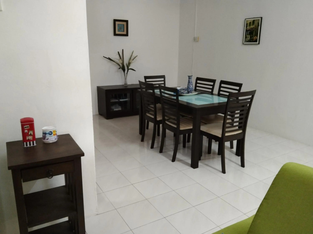 Afamily Homestay