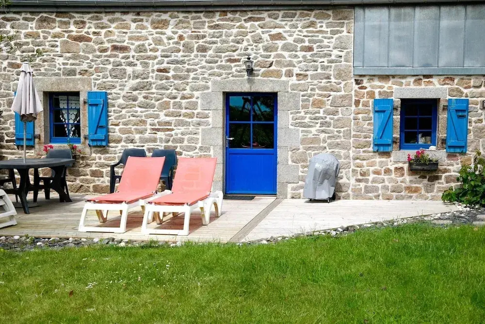 Stone House in Brittany Near Roscoff & Beaches