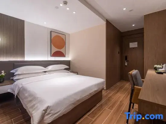 Ruifeng Hotel (Guangzhou Railway Station West Clocks and Watches City)