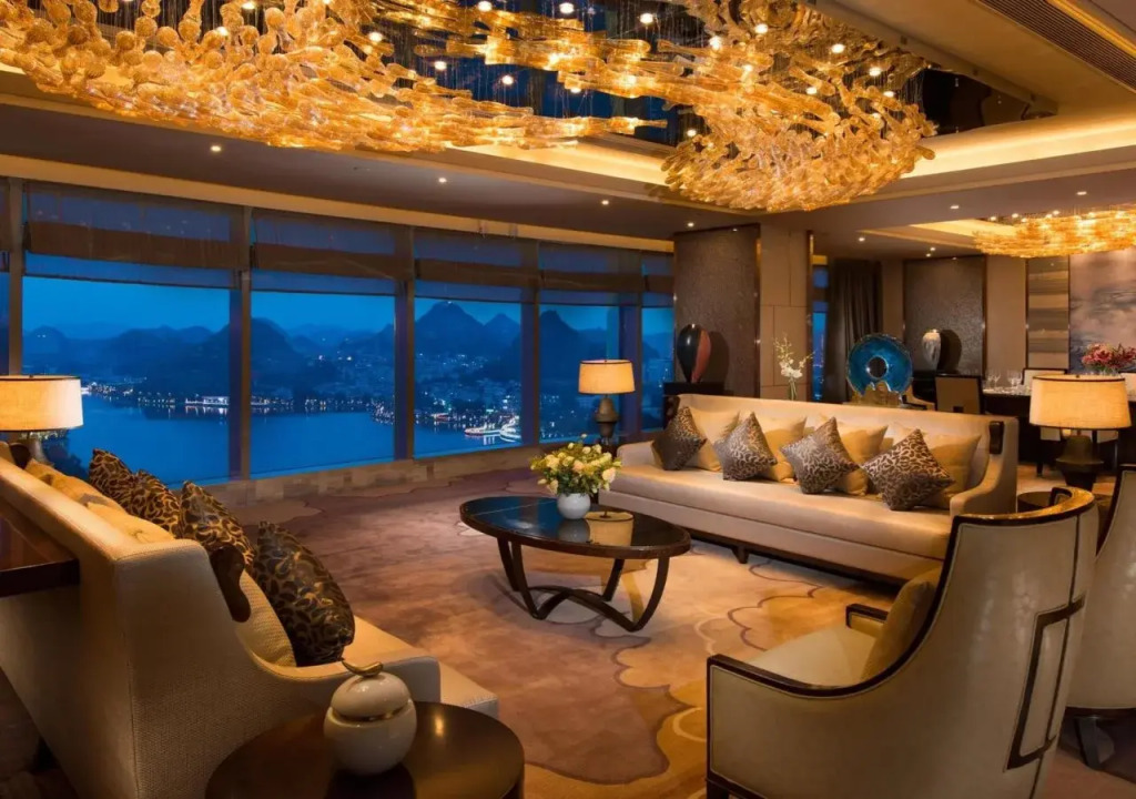 DoubleTree by Hilton Hotel Anshun