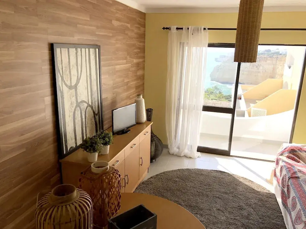 Apartment with 2 Bedrooms in Carvoeiro, with Wonderful Sea View And Enclosed Garden - 20 M From the Beach