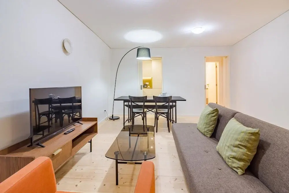 1-bedroom Apartment in Porto's Heart
