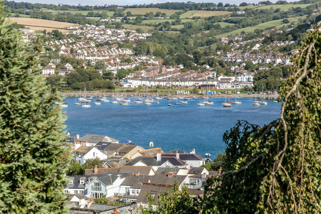 The Terrace - Light Bright Characterful Near Beaches