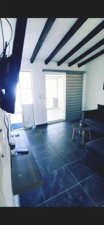 Cambero's Place - Centrally-located Loft-penthouse