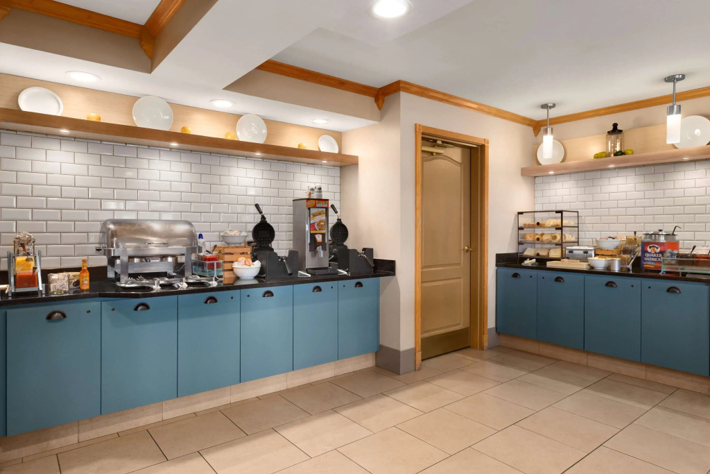Country Inn & Suites Rochester South