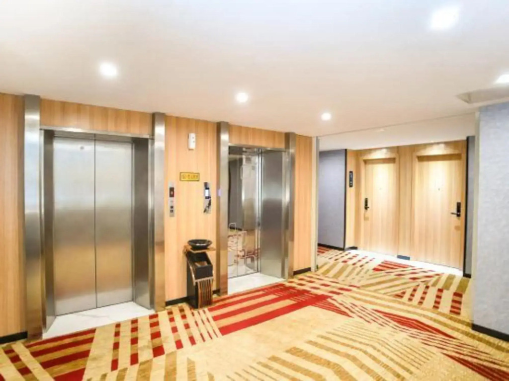 Lanli Lily Hotel (Yangjiang East Huicheng Branch)