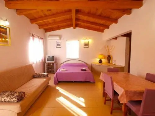Apartments Iva 1534