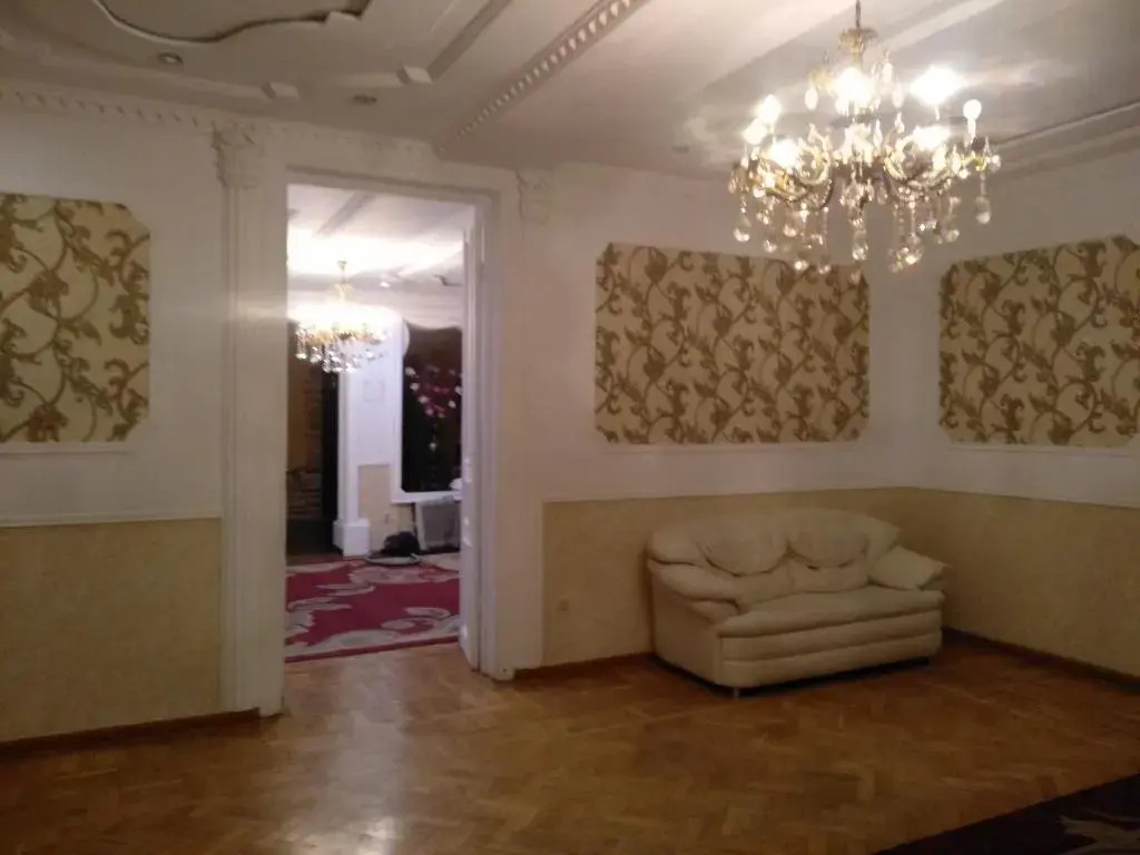 Hotel Edemi Castle