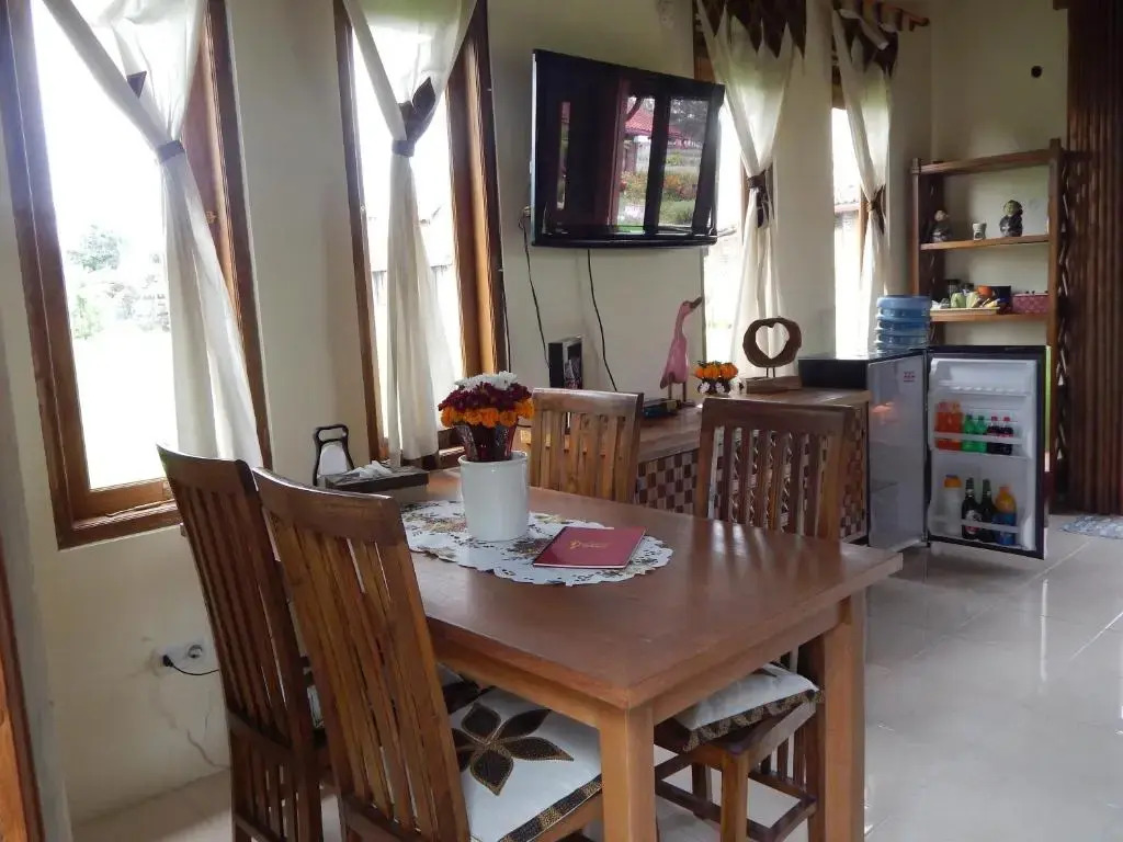 Alamanda Villas, Family Villas, Pool & Local Tours
