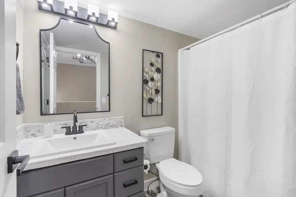 Adorable Fall Creek Condo - 10 Min to Table Rock!