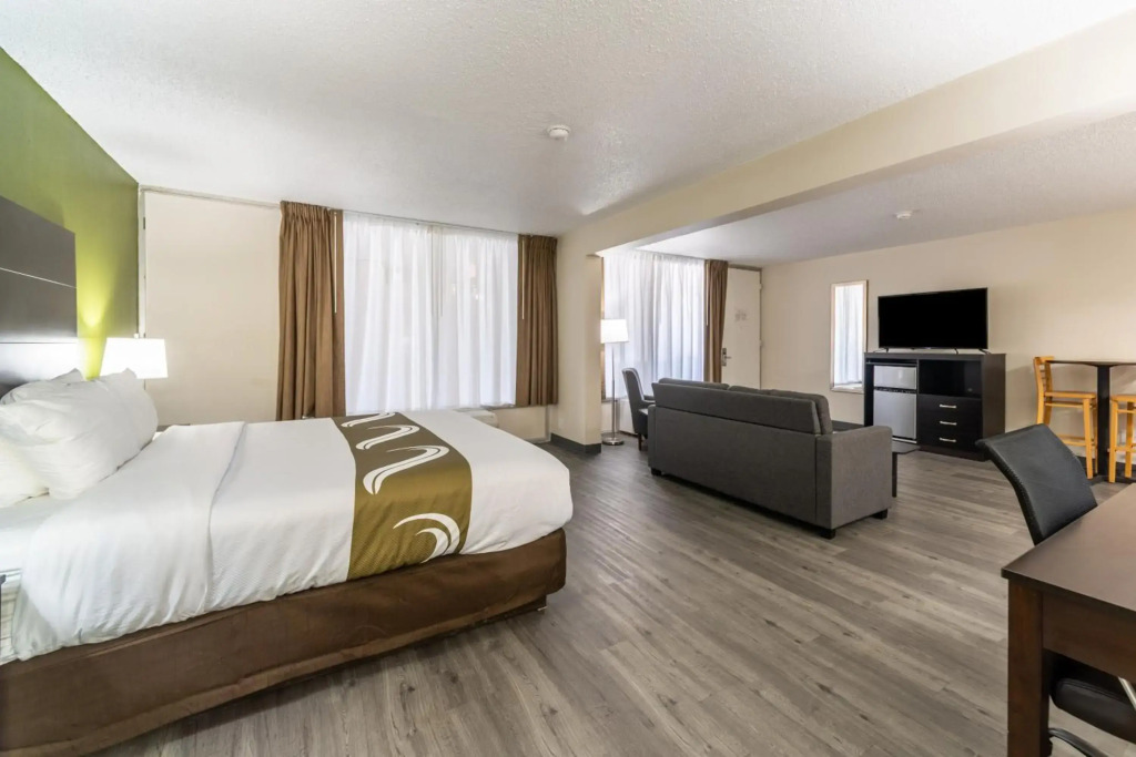 Quality Inn & Suites Vandalia near I-70 and Hwy 51