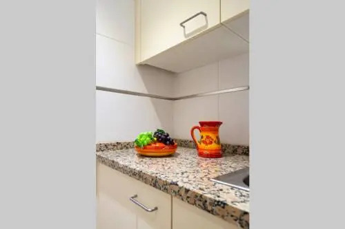 2BR poolfront family apartment WIFI and Near beach
