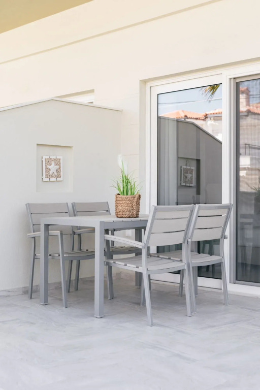 Minthi Boutique Apartments
