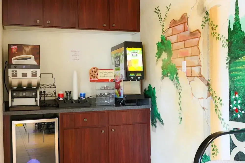 The Symphony Inn & Suites