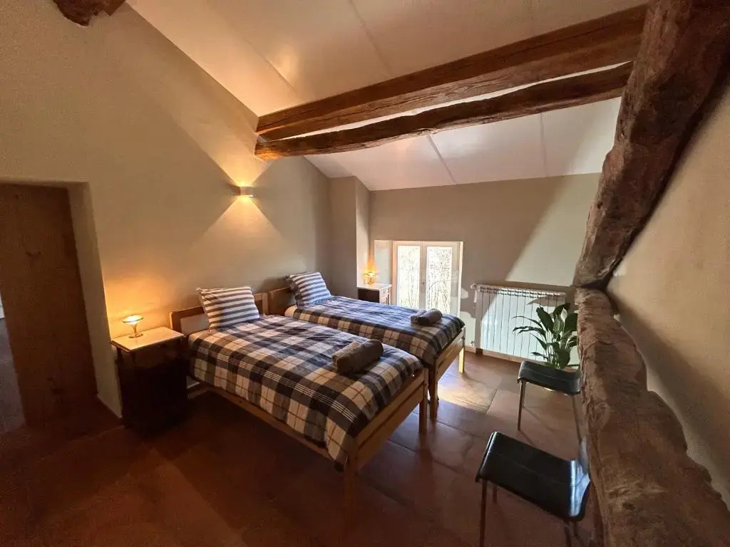 GROUPSTAY Il Gattopardo PRIVATE VILLA 19 QUESTS Cairo Montenotte VILLAITALY EU