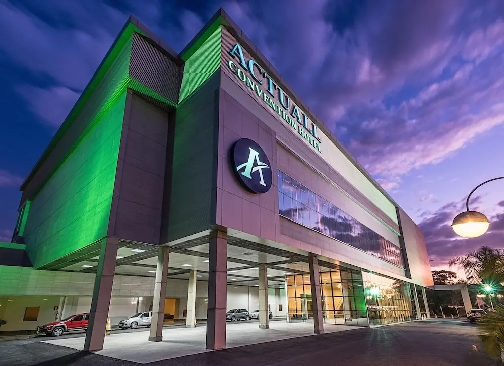 Actuall Convention by Summit Hotels