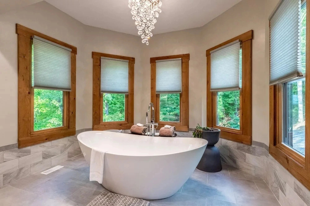 Luxury Cabin Lake View Access Theater Game Room