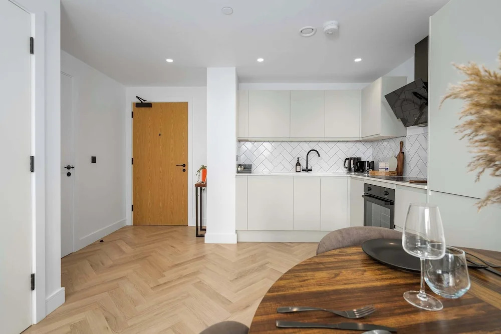 Cottonopolis Suite With 1 Bedrooms and 1 Bathrooms