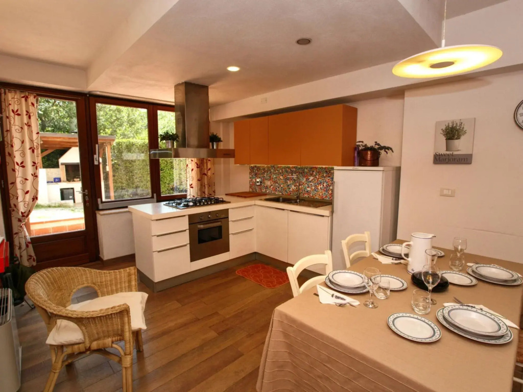 Mansion in San Valentino with Pool