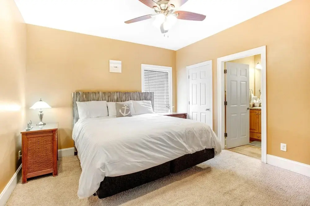 5414 Gulf Drive by Forehand Rentals