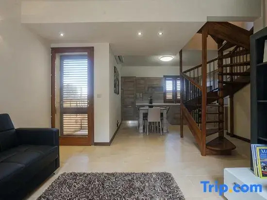 GetawayNpetto - 2 bedrooms (sleeps 4 +2 kids) Fort Chambray Ghajnsielem village