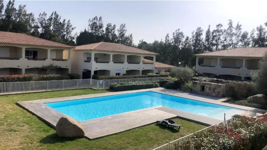 Bel Appartement T2 en Résidence avec piscine - Cala Rossa - Les Jardins d’Alzetu