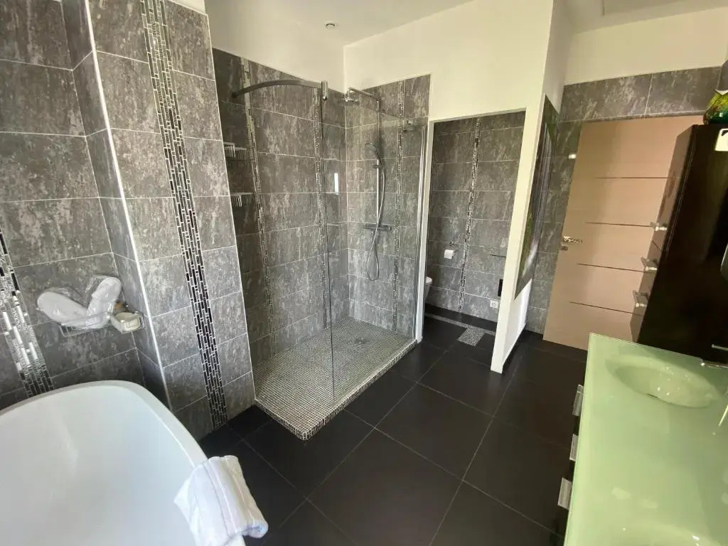 Diamond Villa 5 Star - NICE