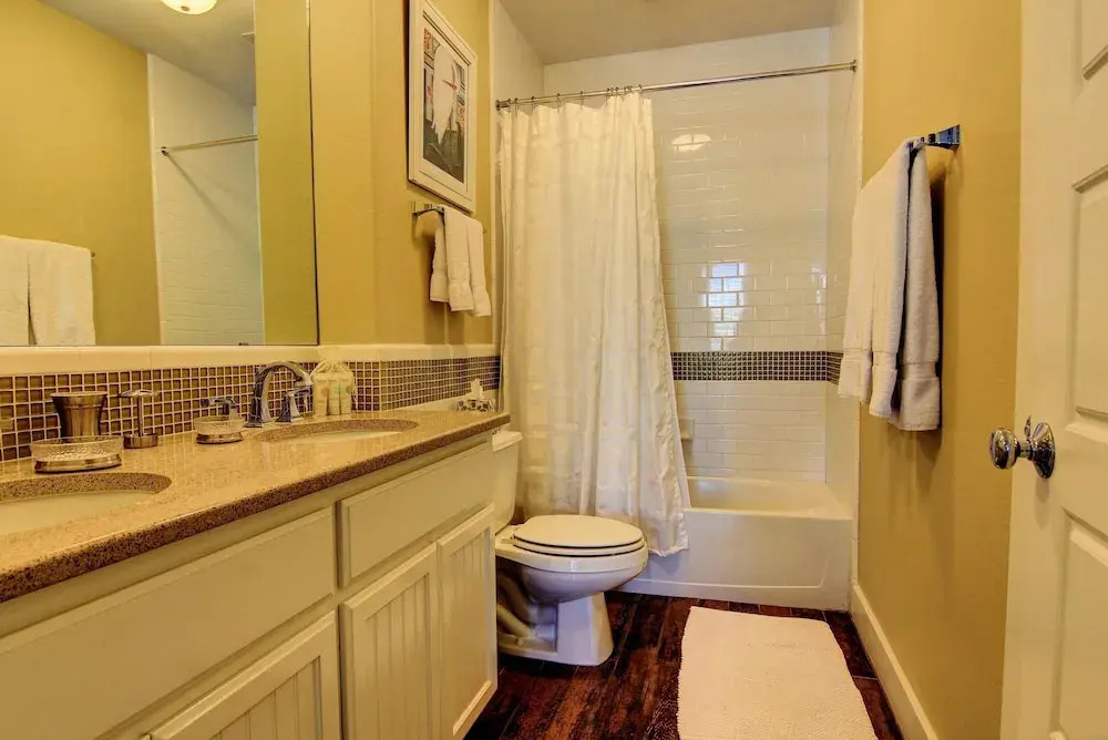 Cinnamon Shore- Suntide TC 1103
