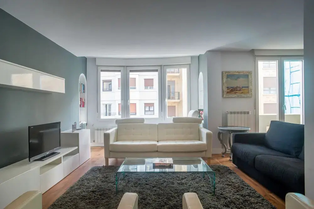 Playa Gros - Iberorent Apartments