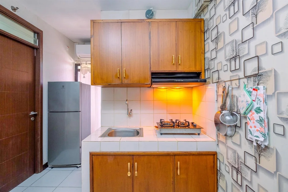 Cozy Living and Comfortable 2BR at Lagoon Bekasi Town Square Apartment By Travelio