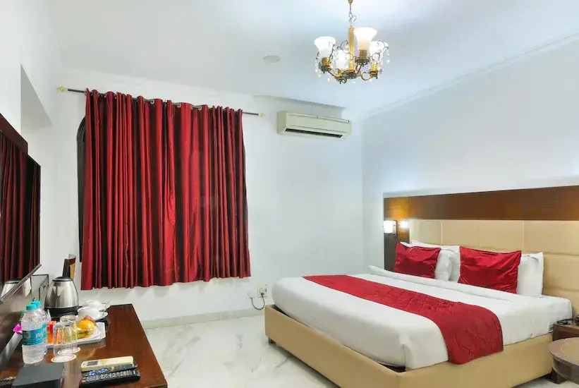 Hotel Aashiyaana by Yaara