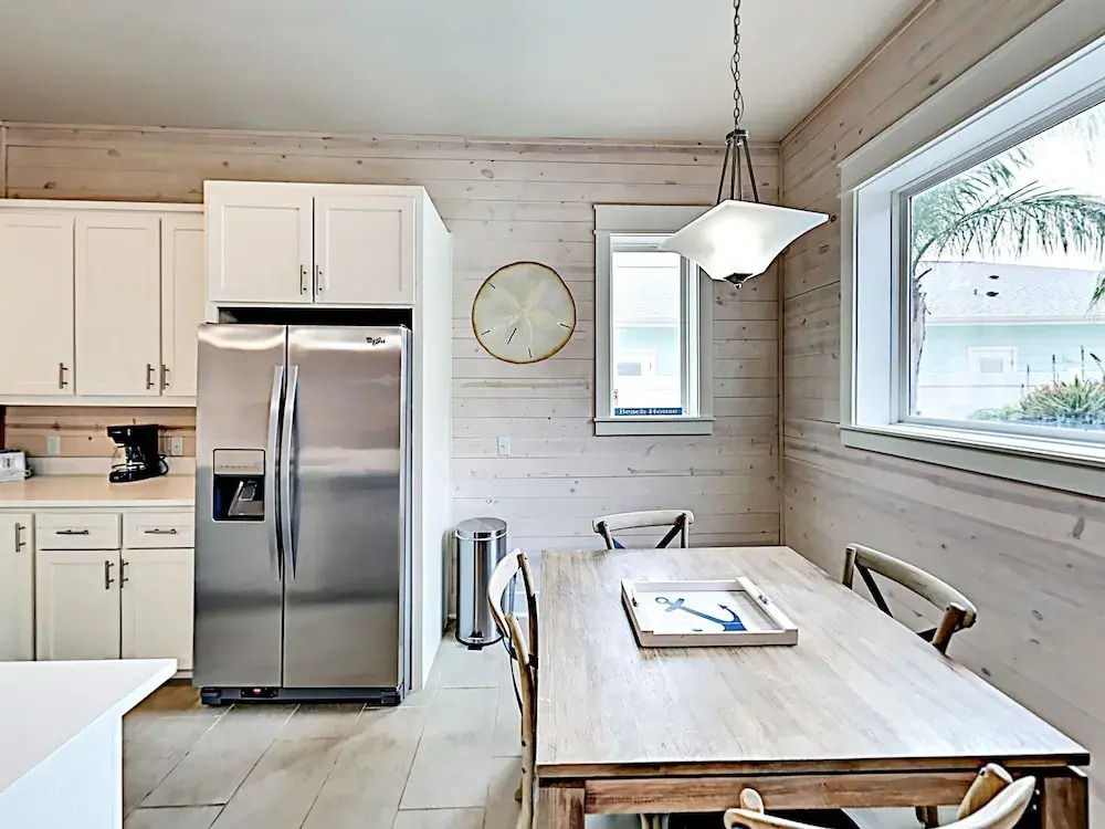 Stylish New #102 - 3 Br Townhouse