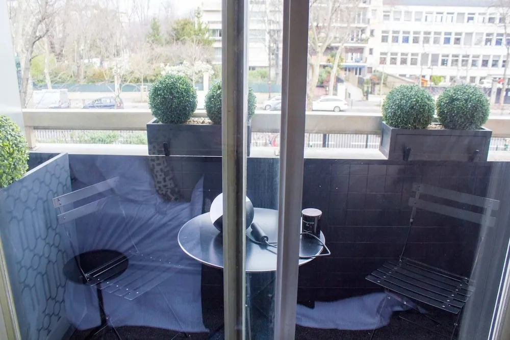 Modern Studio at 5 Mins From Paris