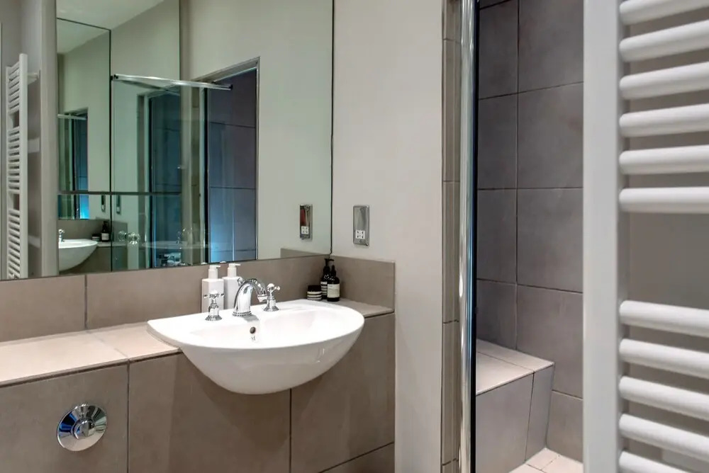 Deluxe Edinburgh Retreat Apartment