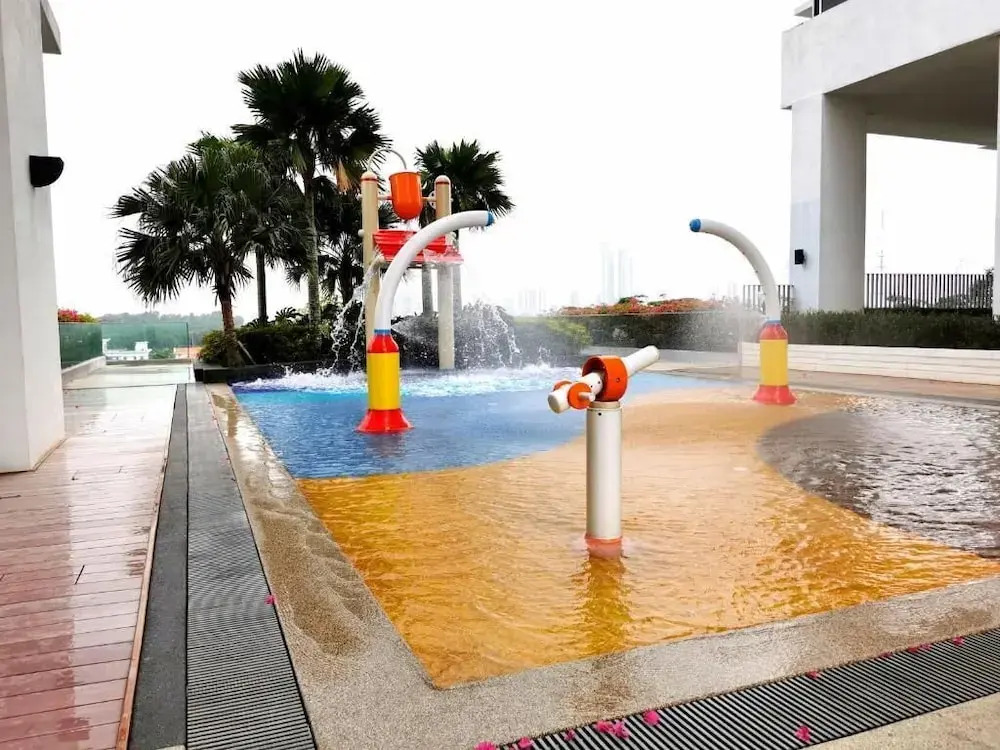 Midvalley Southkey Mosaic 2BR Suite Homestay by Jfive