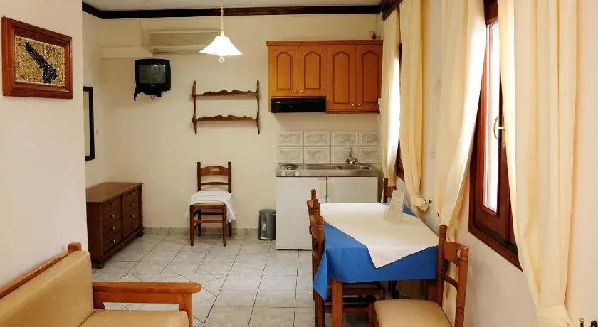 Kastro Hotel