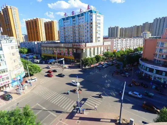 Huifeng Business Hotel (Lingyuan Yipzu)
