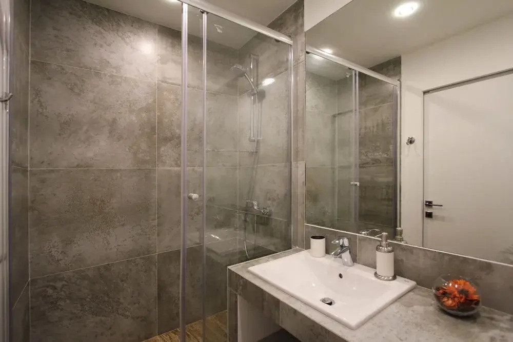 Cohome Apartment Lomonosova 24