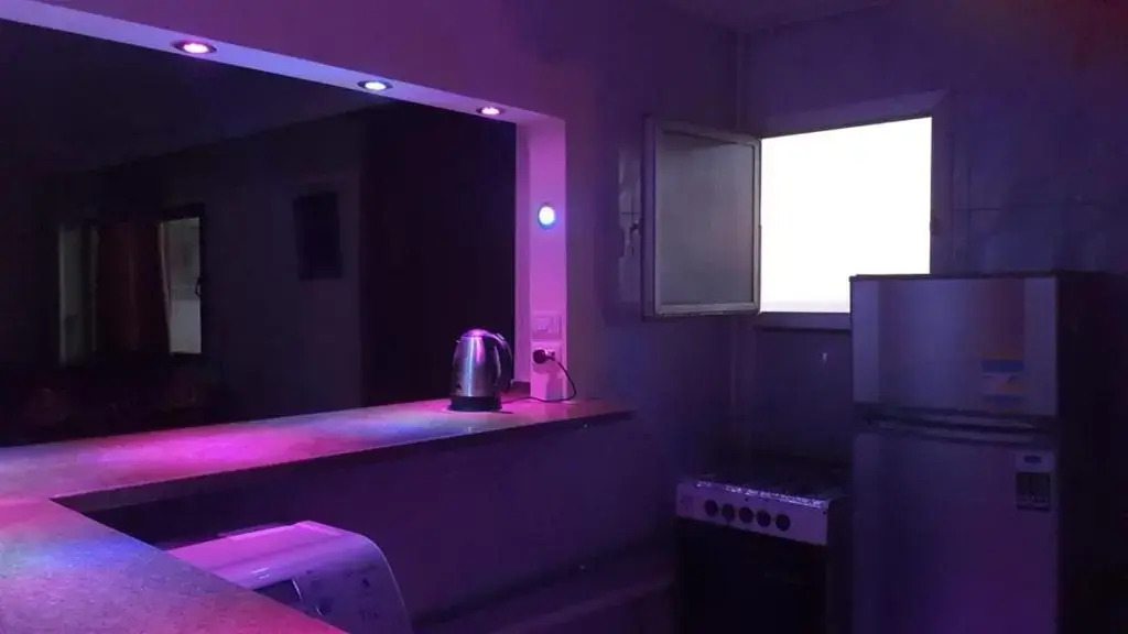 Sea view flat for FAMILY ONLY in Miami