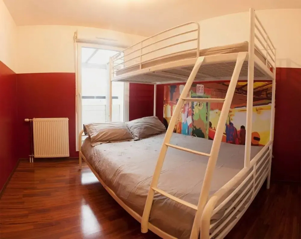 2-Bed Apartment Near Disneyland