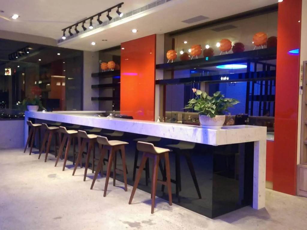 Travel Light Hotel
