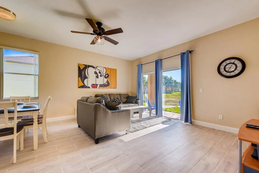 4BR Regal Palms Townhome by FS FL VH-154