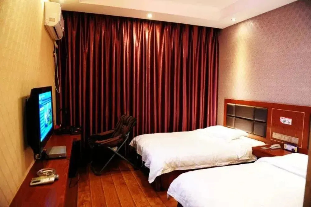 One Plus Two Business Hotel