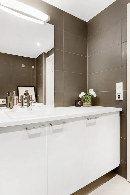 Nordic Host Luxury Apts - Town Home